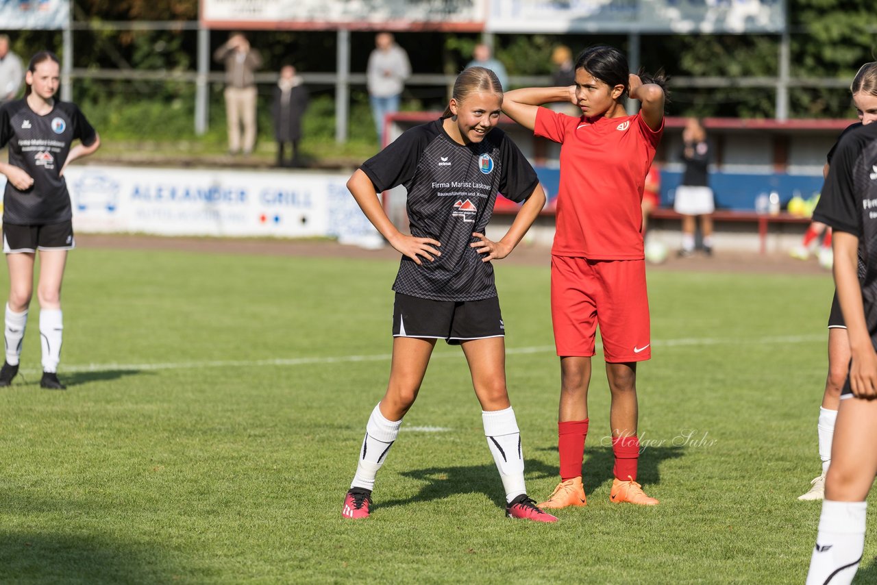 Bild 327 - wCJ VfL Pinneberg - Eimsbuetteler TV : Ergebnis: 0:5